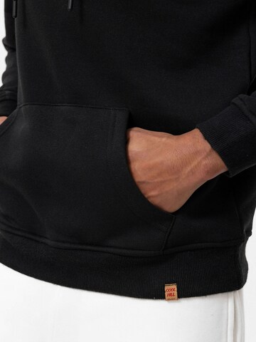 Cool Hill Sweatshirt in Schwarz