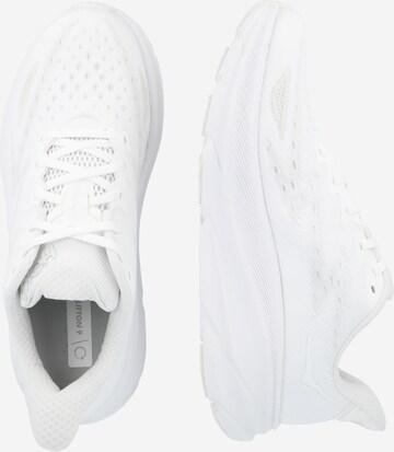 Chaussure de course 'Clifton 9' Hoka One One en blanc