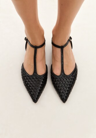 CESARE GASPARI Slingback pumps in Black