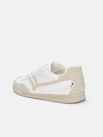 Sneaker bassa di Pull&Bear in bianco