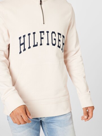 TOMMY HILFIGER Sweatshirt in Wit