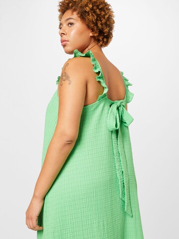 PIECES Curve Summer dress in Green