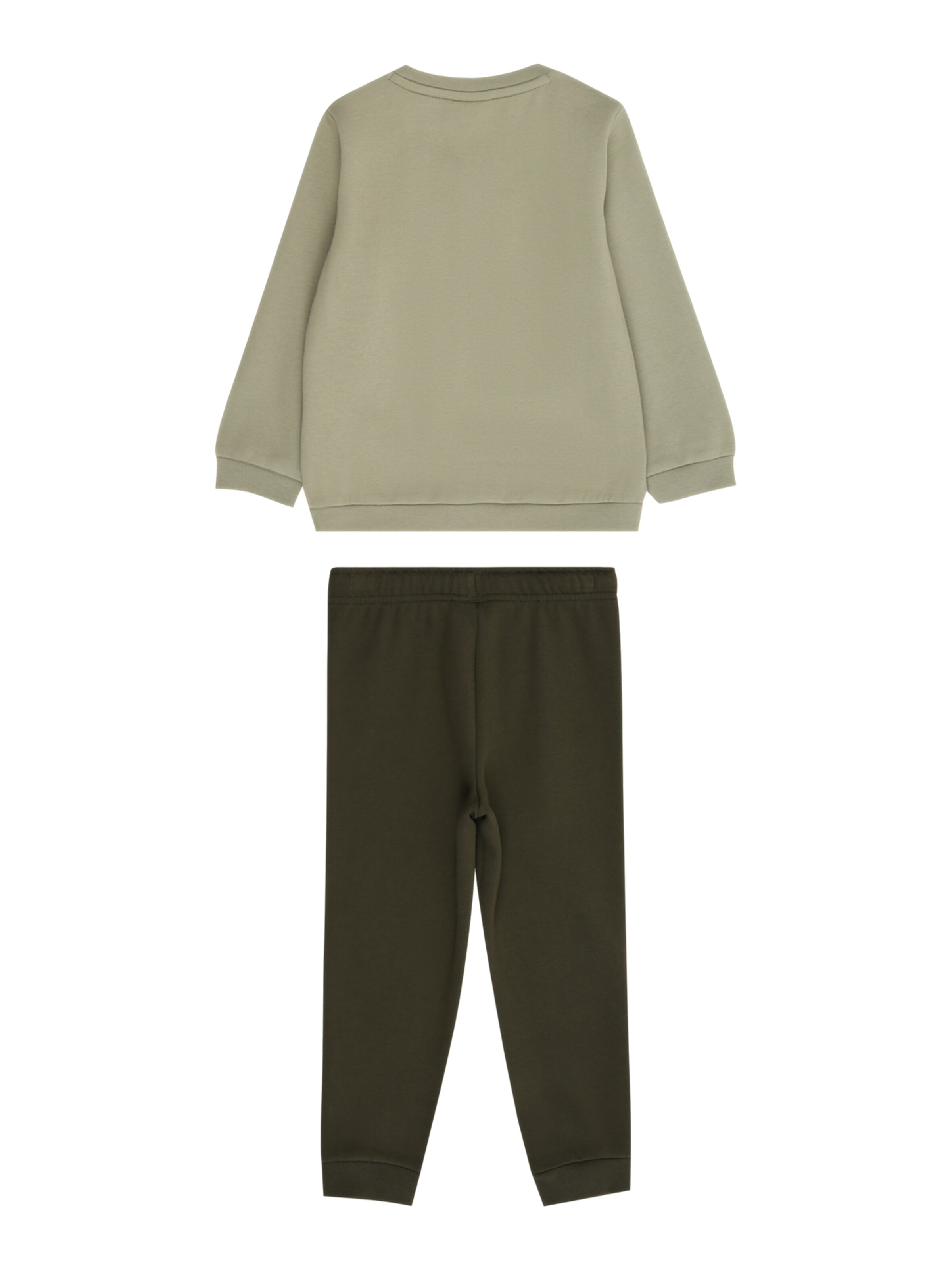 PUMA Костюм для бега 'Essentials' в Зеленый