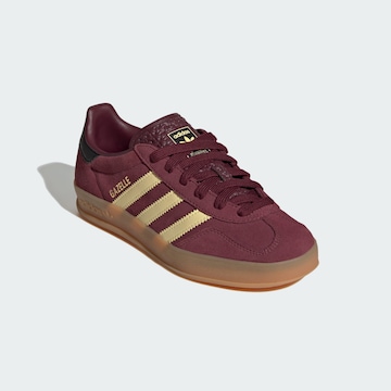 Baskets 'Gazelle Indoor' ADIDAS ORIGINALS en rouge