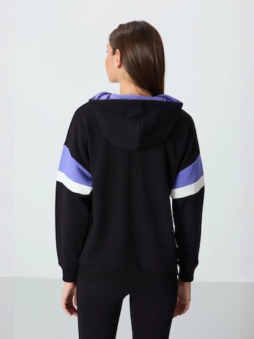 Sweat-shirt 'Sweatshirts' Tommy Life en mélange de couleurs