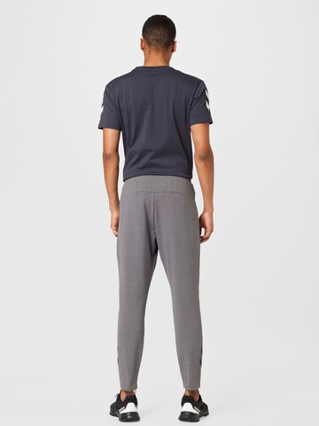 Effilé Pantalon de sport 'Ray 2.0' Hummel en gris