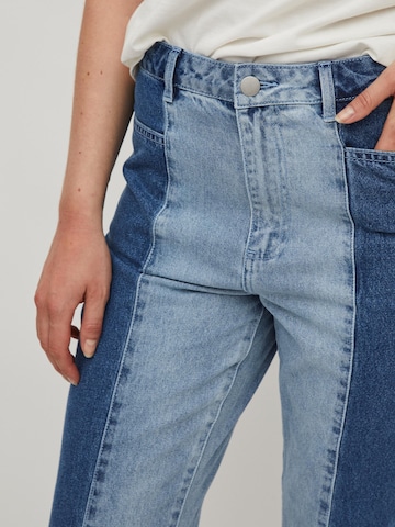 VILA Regular Jeans 'Stray' i blå