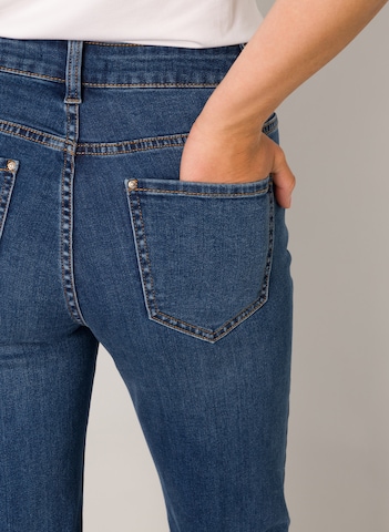 BASE LEVEL Regular Jeans in Blue