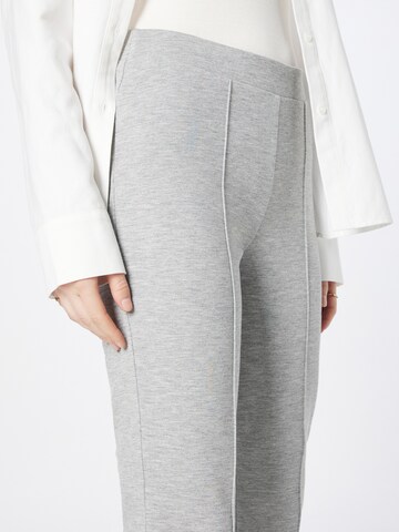 Coupe slim Leggings COMMA en gris