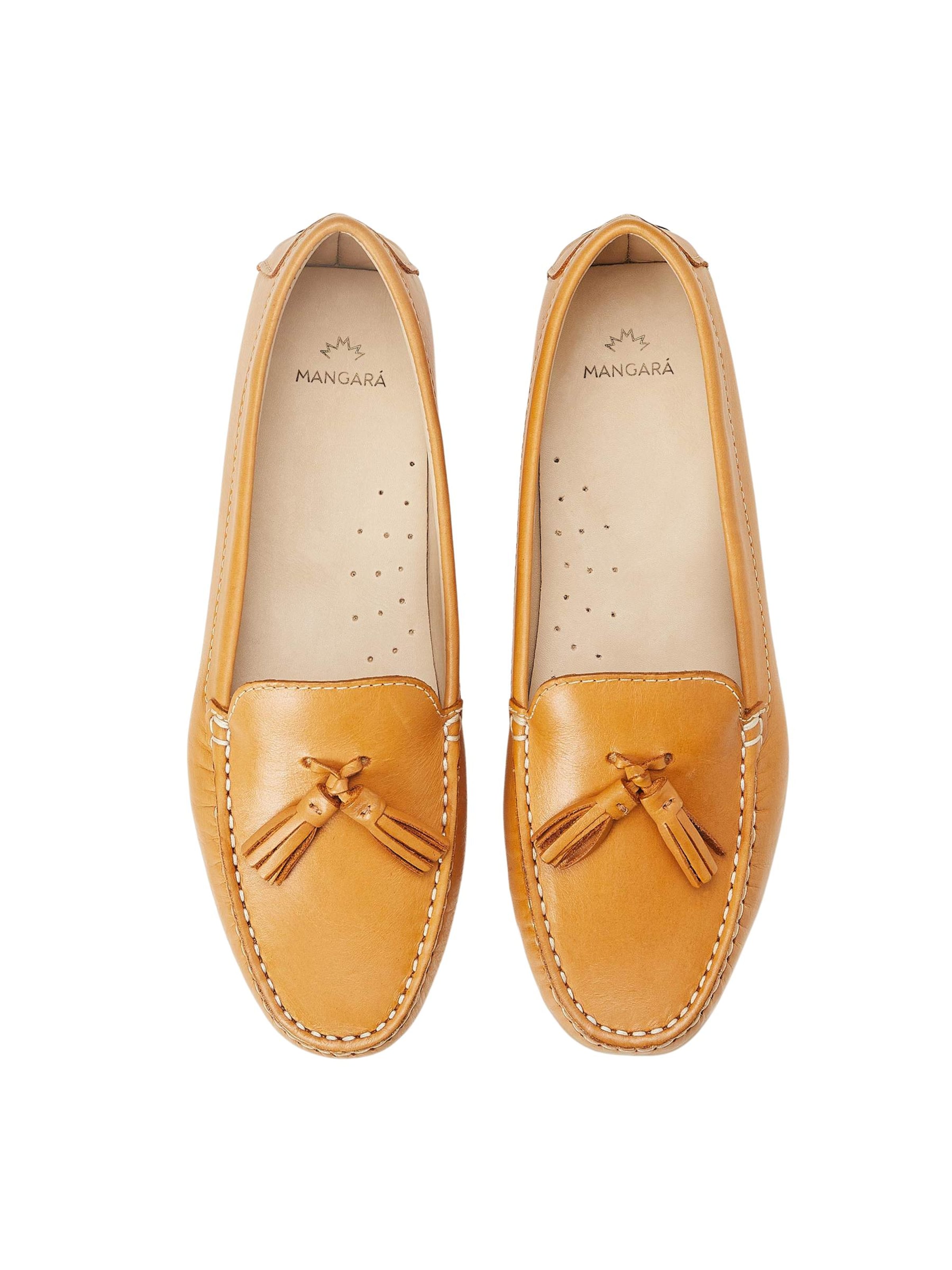 Mangara Atelier Moccasin 'Mocassins Mangara Caviuna en cuir camel' in Brown
