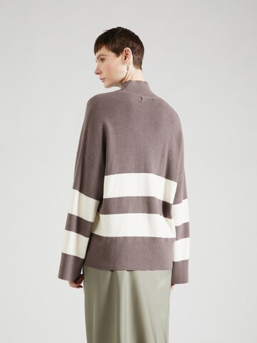 InWear Sweter 'Othilia' w kolorze brązowy