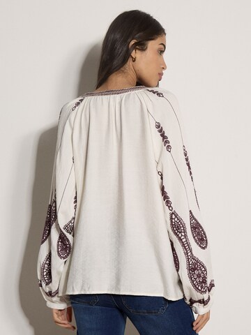 Apricot Blouse ' ' in Beige