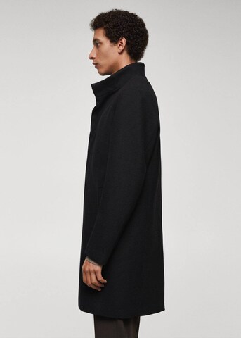 MANGO MAN Zimní kabát 'Metro' – černá