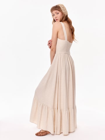 Robe 'Meg' mandragora en beige