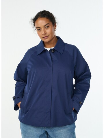 Zizzi Between-seasons coat 'Palma' in Blue: front