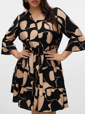 Robe-chemise 'VERA' Vero Moda Curve en noir