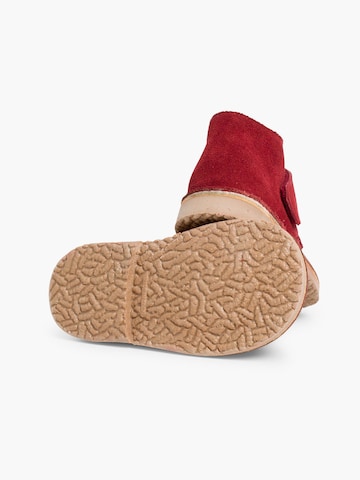 Pisamonas - Botas en rojo