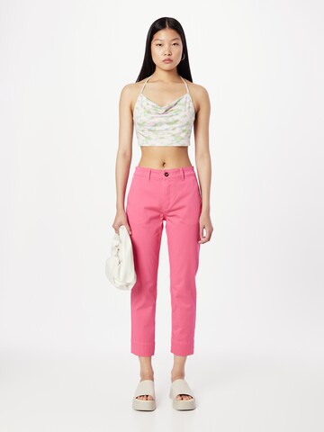 Coupe slim Pantalon chino 'Thareza' Claire en rose