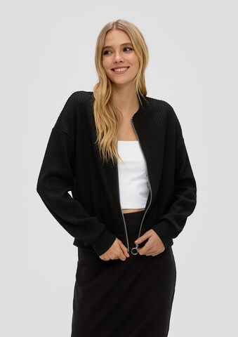 Veste de survêtement QS en noir : devant