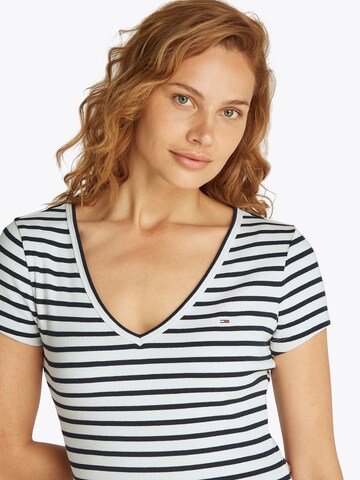 Tommy Jeans - Camiseta 'ESSENTIAL' en blanco