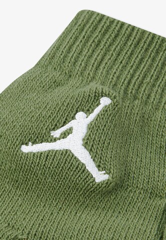 Jordan Set: Mütze und Handschuhe 'ESSENTIALS' in Grün