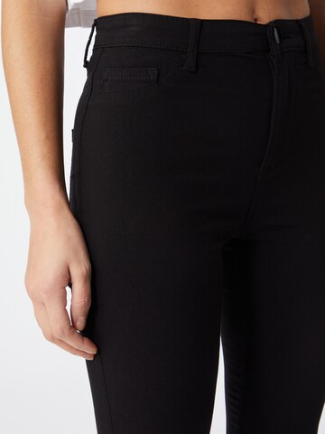 Skinny Pantaloni 'Nanna' di ONLY in nero