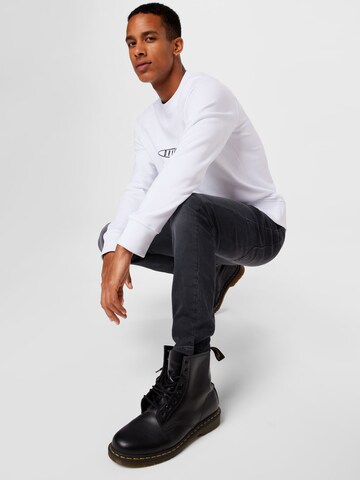 DRYKORN Regular Jeans 'Jaz' in Zwart