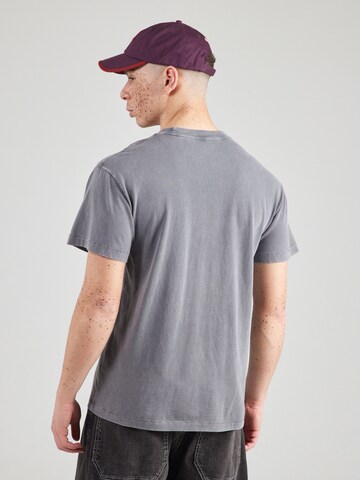 T-Shirt Abercrombie & Fitch en gris