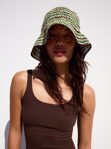Bershka Kapa | rumena barva: sprednja stran
