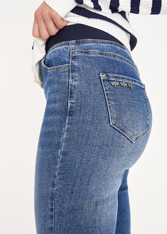 Camomilla Regular Jeans 'KELLYJA' in Blau