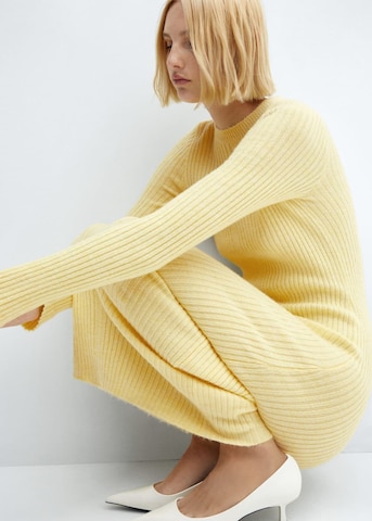 Rochie tricotat 'Grogui' de la MANGO pe galben