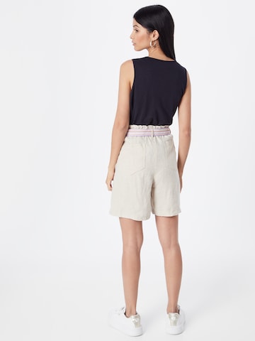 ESPRIT - Loosefit Pantalón chino en beige