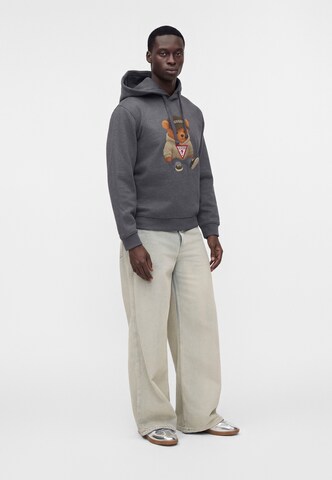 GUESS - Sudadera 'TEDDY BEAR' en gris
