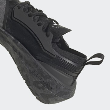 ADIDAS BY STELLA MCCARTNEY Laufschuh 'Ultraboost Light' in Schwarz
