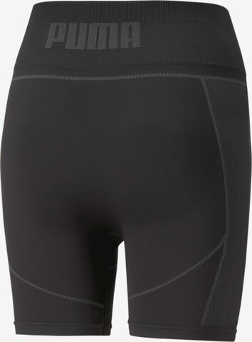 PUMA Skinny Sportshorts in Schwarz