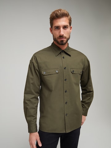 Regular fit Camicia 'Jeremias' di ABOUT YOU x Kevin Trapp in verde: frontale
