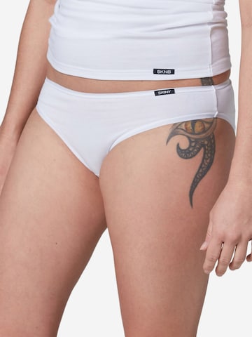 Skiny Panty in White: front