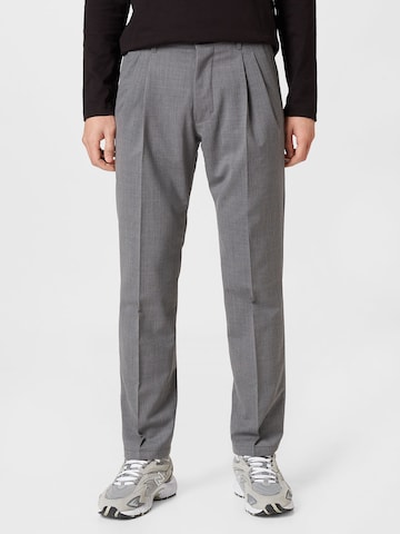 DRYKORN Regular Pleat-Front Pants 'LEEK' in Grey: front