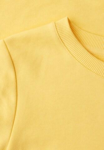 STREET ONE Sweatshirt in Yellow
