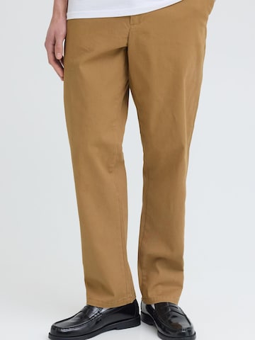 !Solid - Regular Calças chino 'SDTate' em castanho