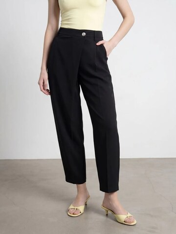 Dilvin Regular Pants in Black