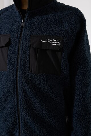 GARCIA Between-Season Jacket in Blue