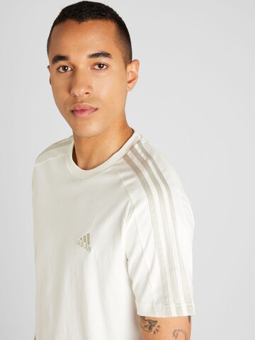 T-Shirt fonctionnel 'Essentials' ADIDAS SPORTSWEAR en blanc