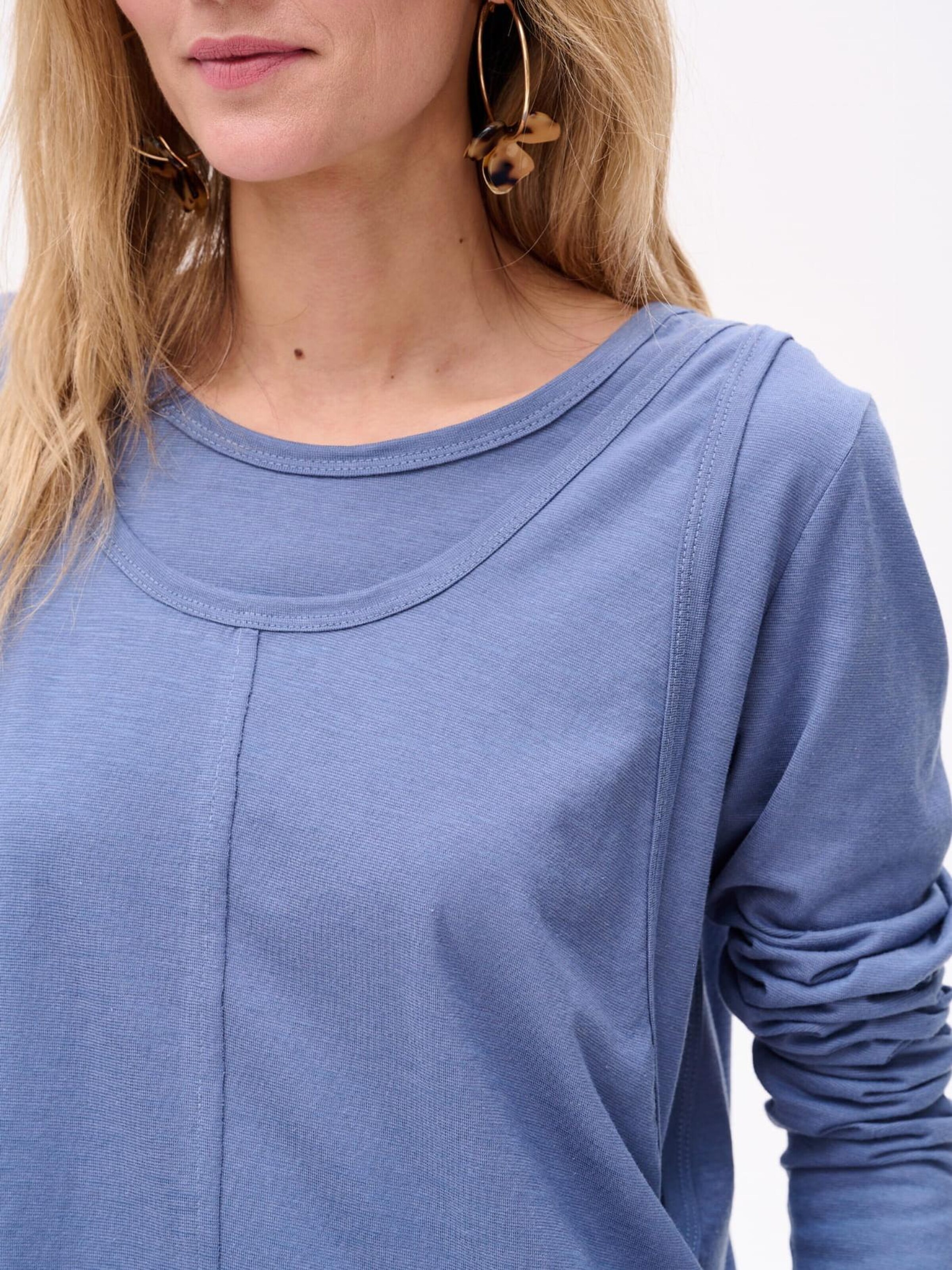 Blue Shadow Blouse in Blue