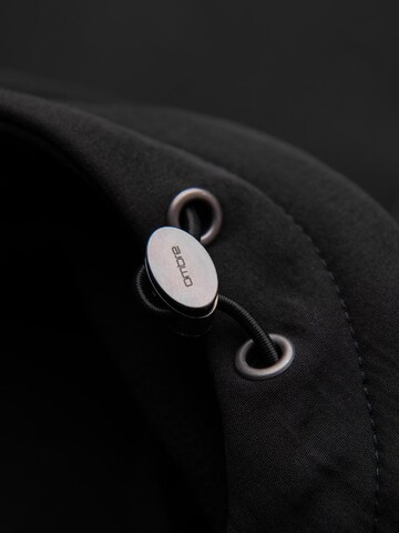 Parka d’hiver 'OM-JAPJ-0314' Ombre en noir