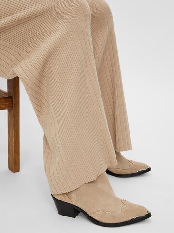 Y.A.S Lużny krój Spodnie 'Nyra' w kolorze brązowy