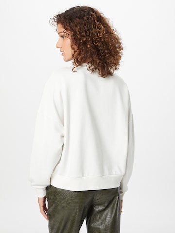 GUESS - Sweatshirt 'MANILA' em branco