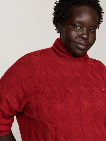 Tommy Hilfiger Curve Pullover in Rot