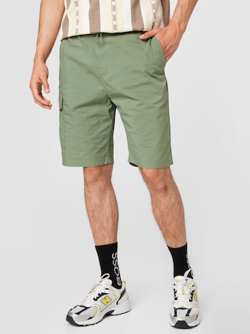 s.Oliver Cargo Pants in Green: front
