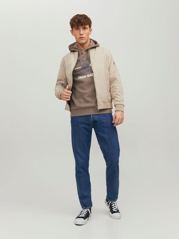 JACK & JONES Sweatshirt in Braun